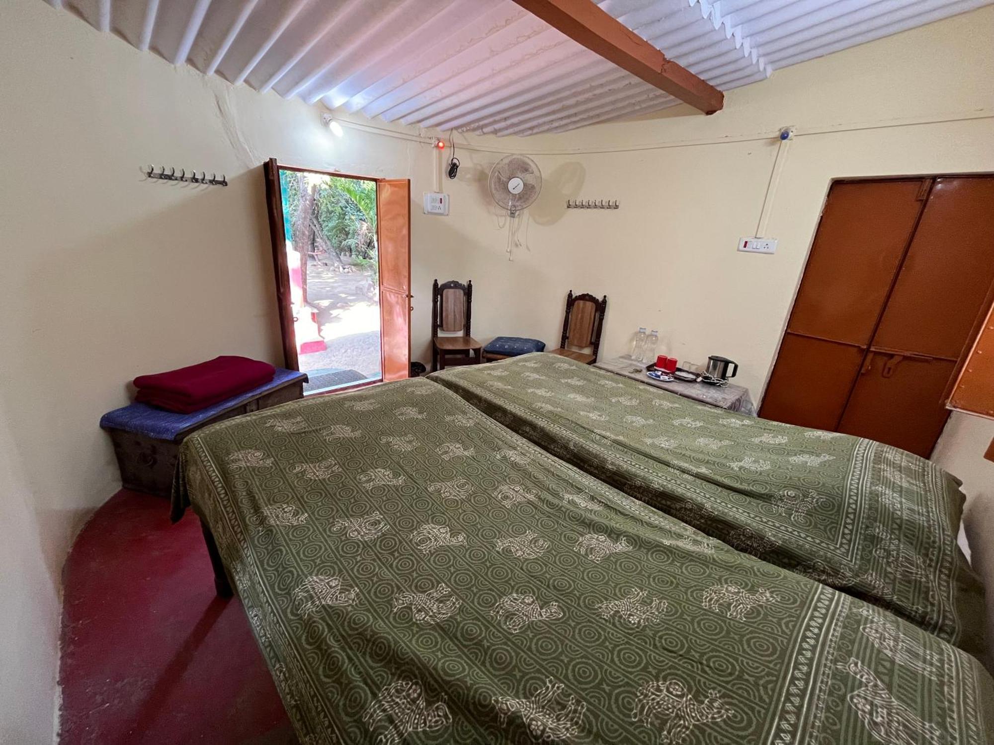 Sharad Baug Homestay Bhuj Dış mekan fotoğraf