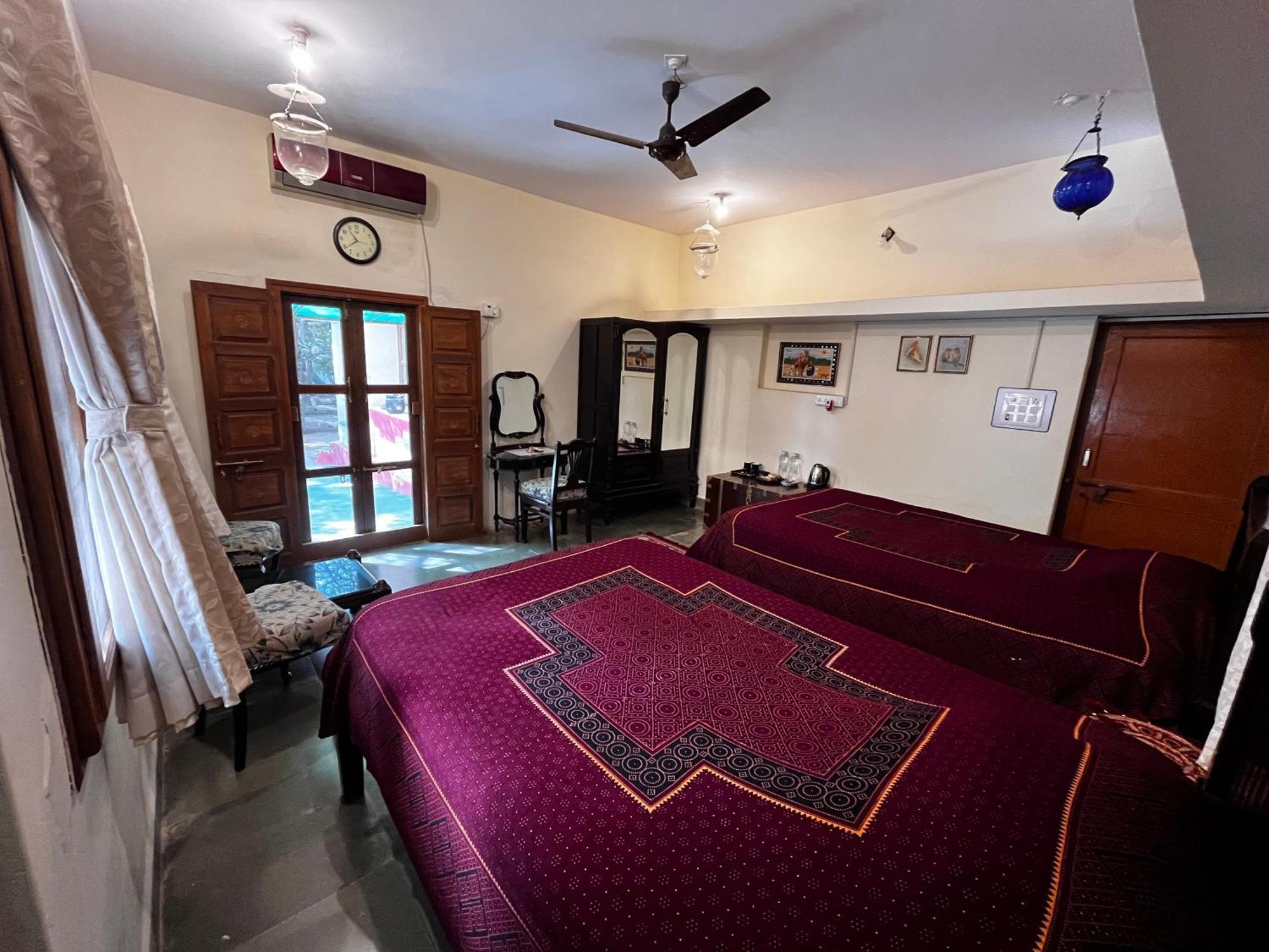 Sharad Baug Homestay Bhuj Dış mekan fotoğraf